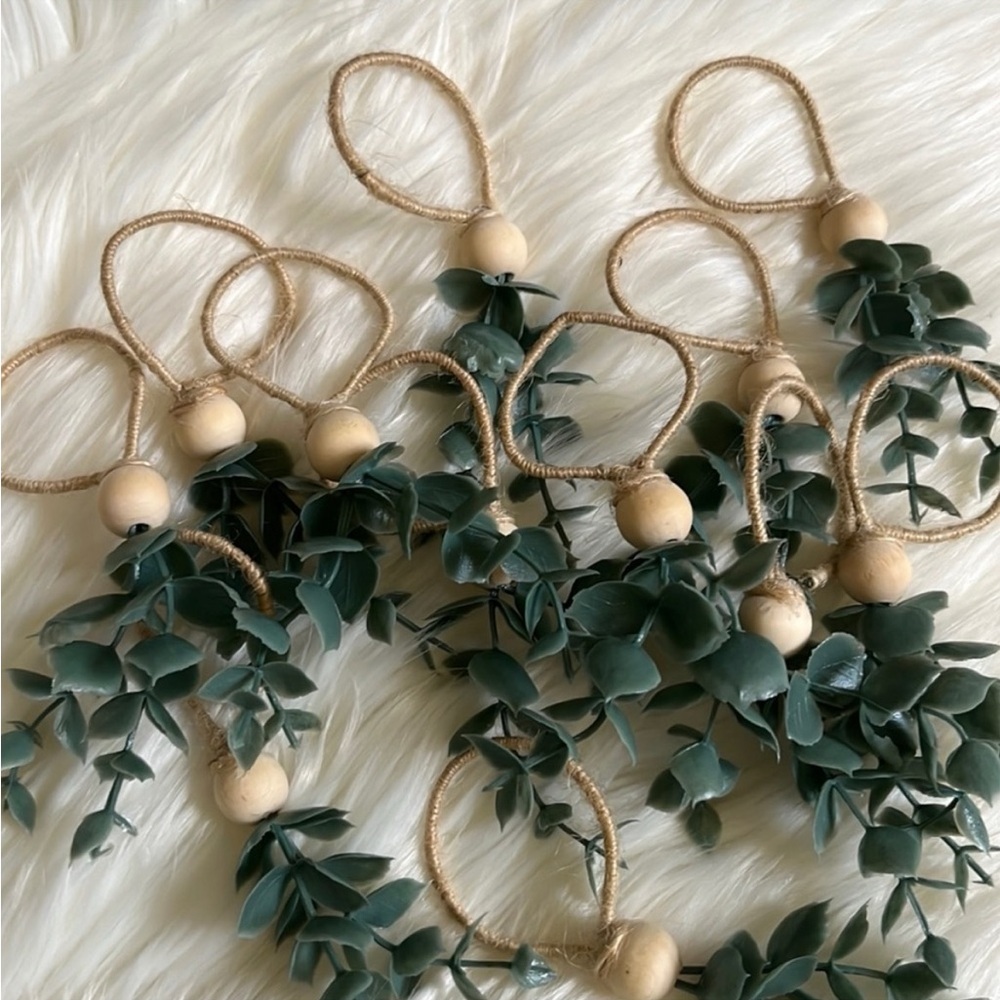 NWT 12 kitchen napkin rings faux leaves